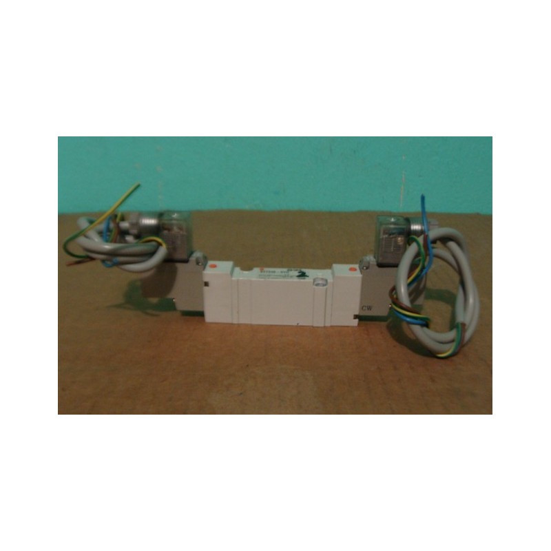 SMC SOLENOID VALVE SY7240-5Y0 SMC SOLENOID VALVE SY7240-5Y0