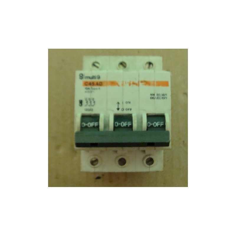 MERLIN GERIN MULTI 9 C45AD 10A TYPE 4 415V 
