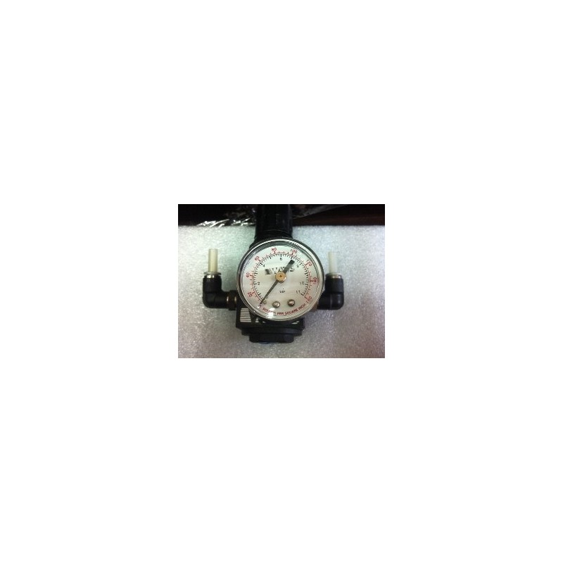 WATTS R35-02 FLOWCONTROL PRESSURE REGULATOR WITH GAUGE 0-160 PSI WATTS R35-02 FLOWCONTROL PRESSURE REGULATOR WITH GAUGE 0-160 PSI