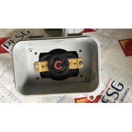 HUBBELL CONNECTOR 480 VOLTS