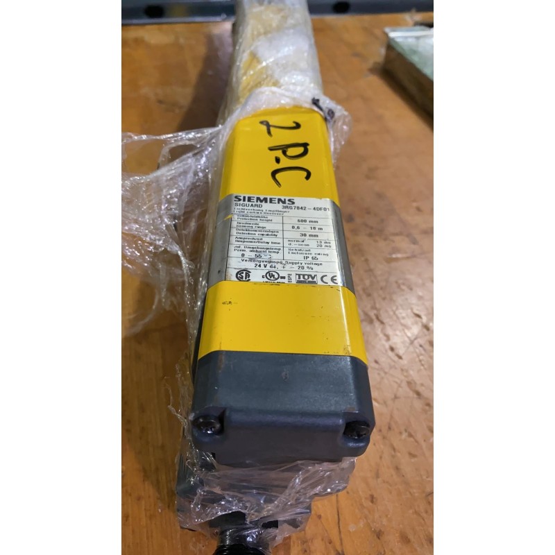 SIEMENS 3RG1842-4DF01 SIEMENS 3RG1842-4DF01