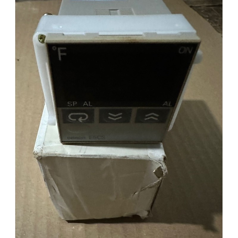 OMRON E5CS-R1KJX-F OMRON E5CS-R1KJX-F