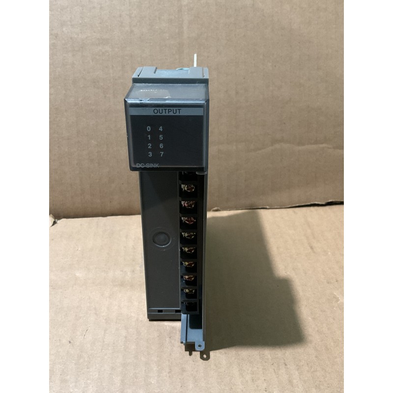 Allen-Bradley 1746-OV8 Series A – 8-Point 10–50V DC Sinking Output Module