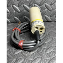 OMRON E2K-C25ME2 CAPACITIVE PROXIMITY