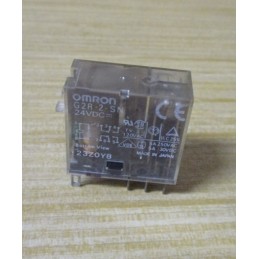 OMRON G2R-2-SN + Base Unit